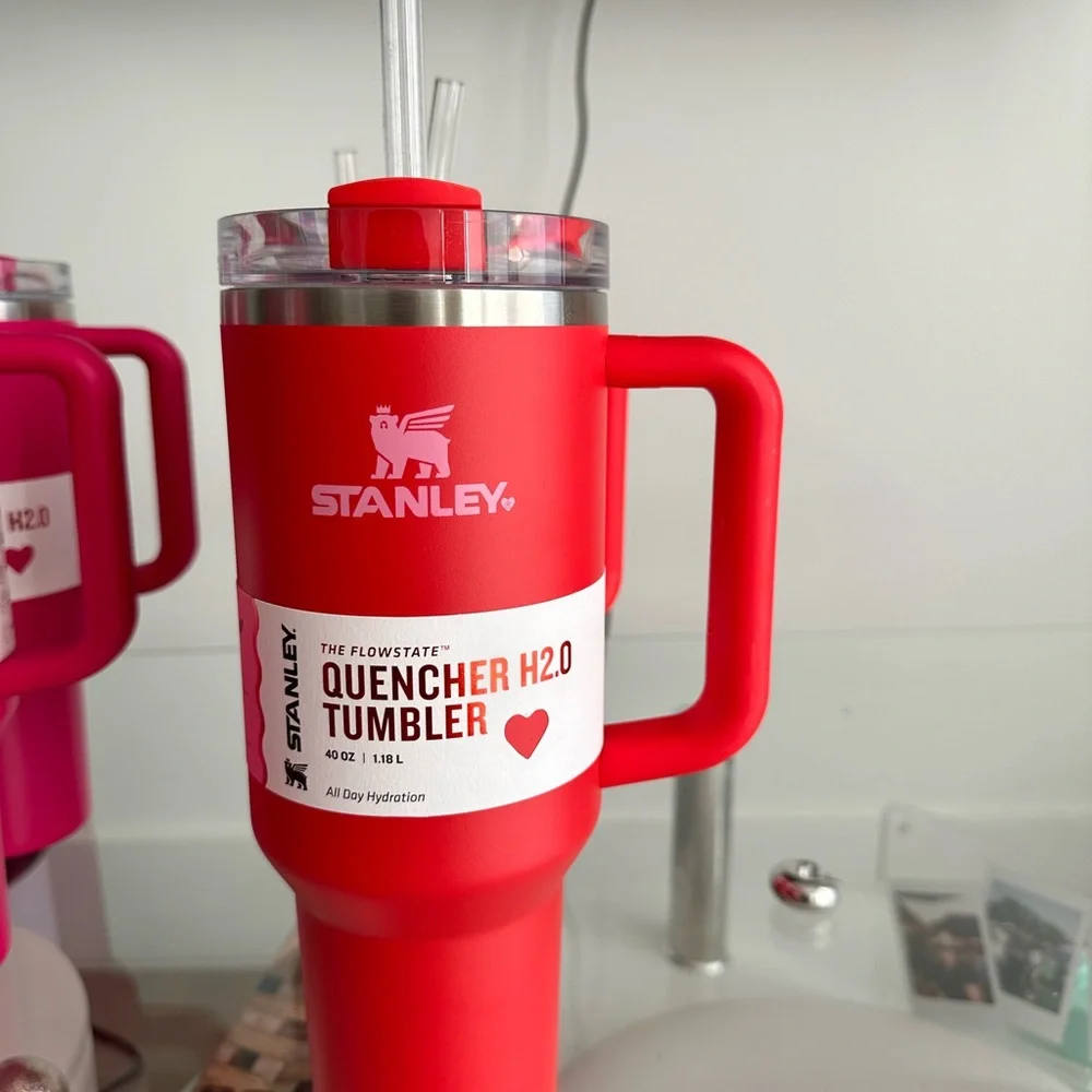 Stanley 40 oz Stainless Steel H2.0 Flowstate Quencher Tumbler valentine bundle - Picture 10 of 10
